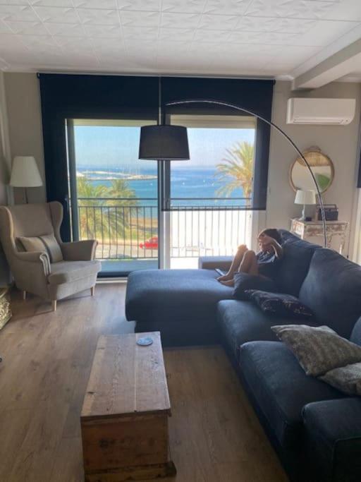 Primera Linea De Mar Y Playa Roses Exterior photo
